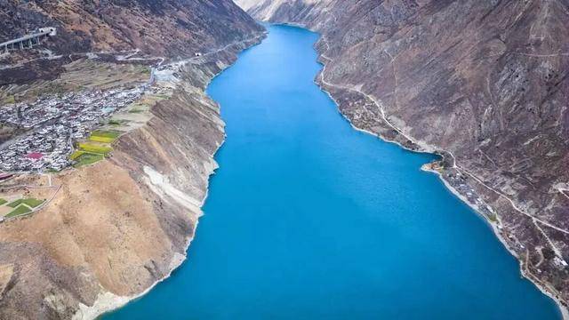 惠及成都等8市<strong></p>
<p>建設(shè)工程</strong>！四川超級(jí)水利工程啟動(dòng)建設(shè):建設(shè)工程