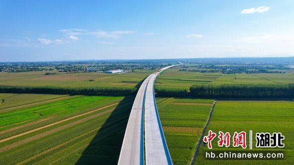 當(dāng)枝松高速松滋段主體工程建設(shè)完成:建設(shè)工程